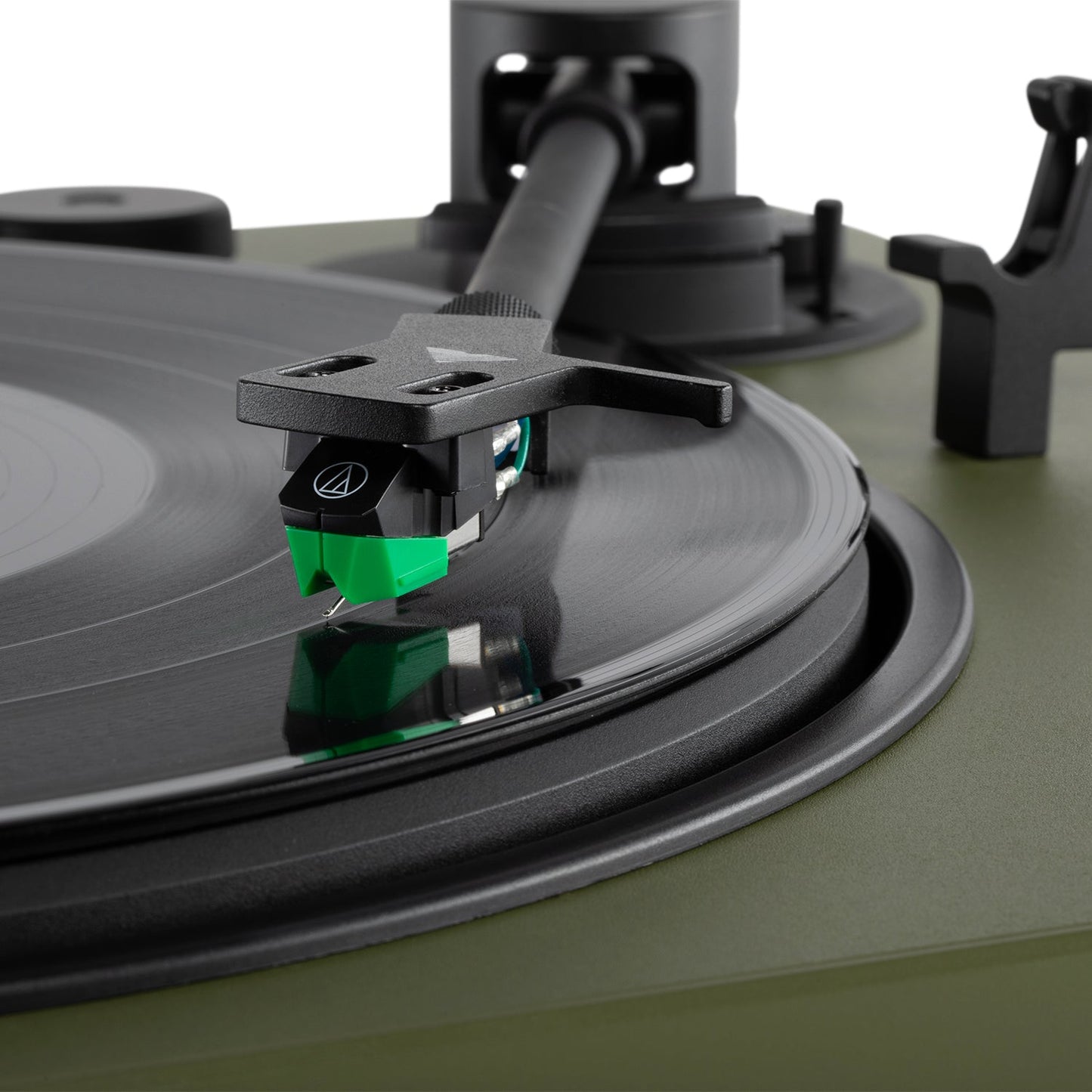 Wave Bluetooth Turntable with Auracast