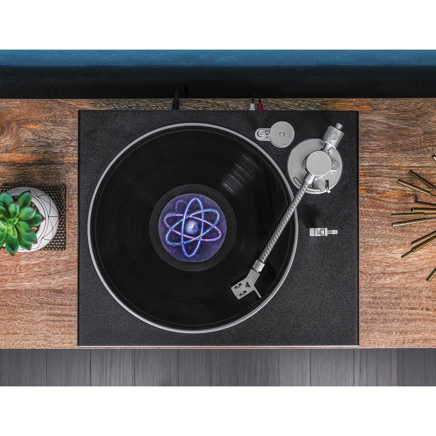 Hi-Res Carbon Bluetooth Turntable