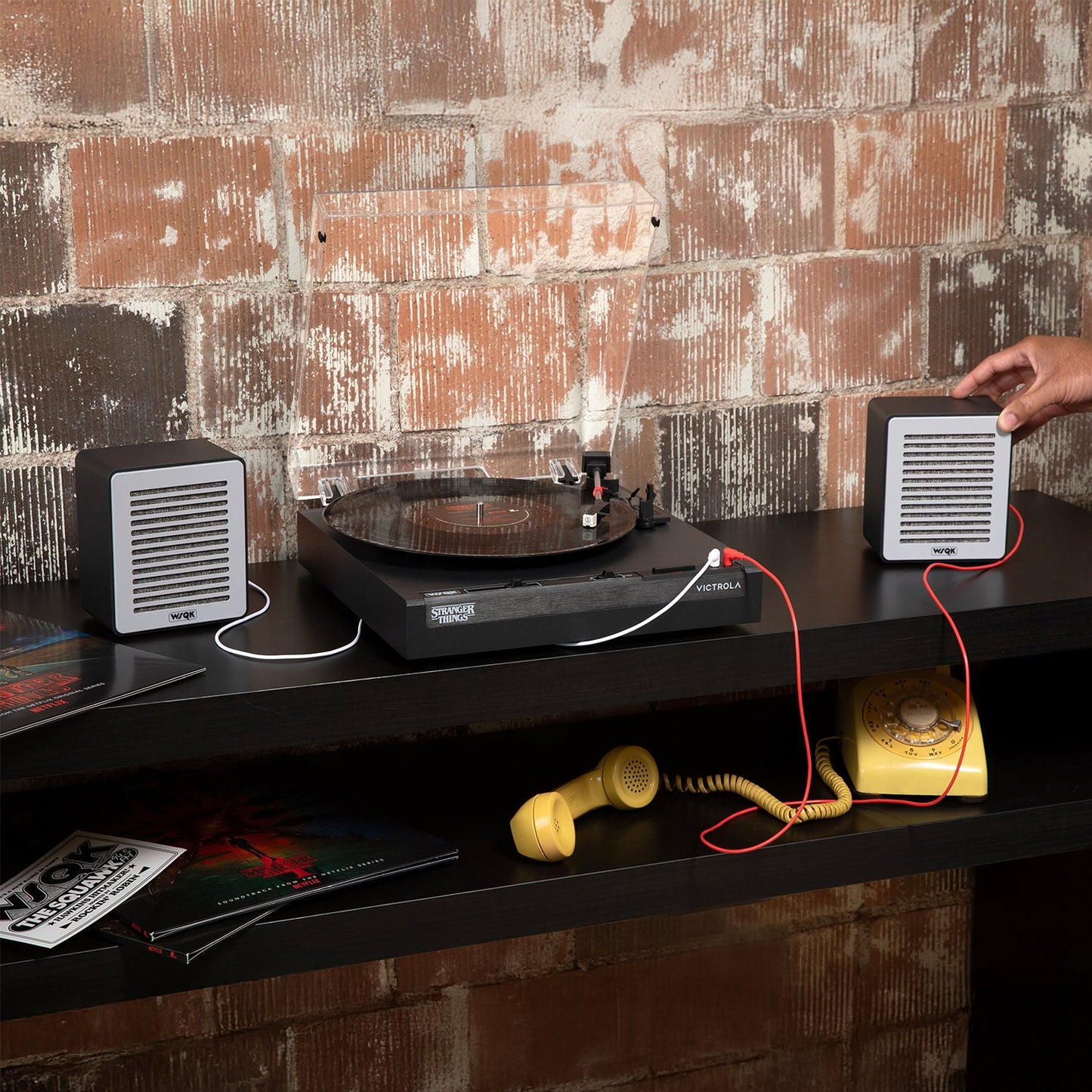 Stranger Things WSQK Record Player